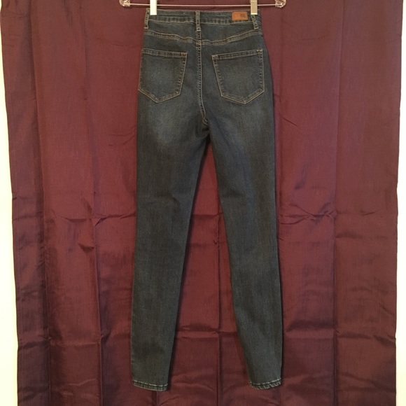 RSQ Women’s Super High-Rise Jeans - Picture 2 of 3